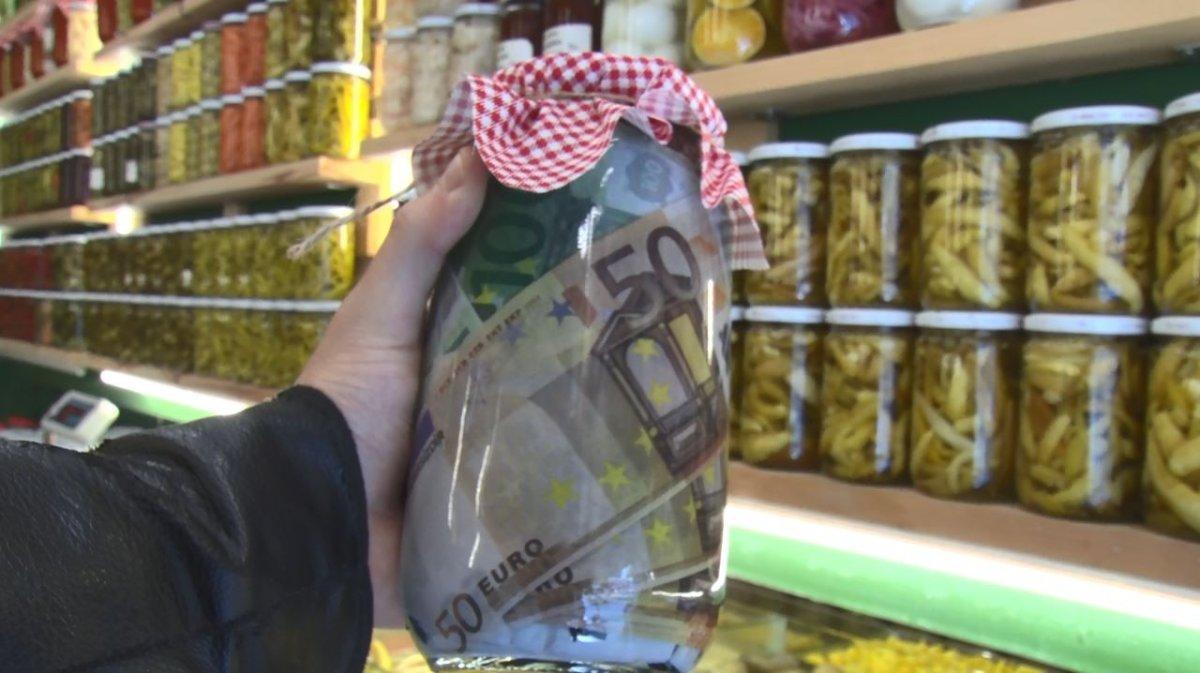 Samsunlu turşucu euro ve doların turşusunu kurdu