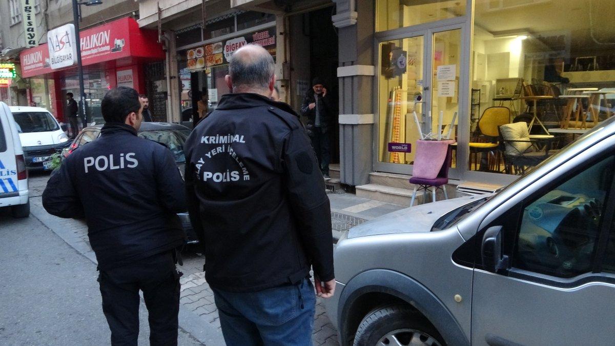 Malatya'da satırlı saldırıya uğrayan genç ağır yaralandı