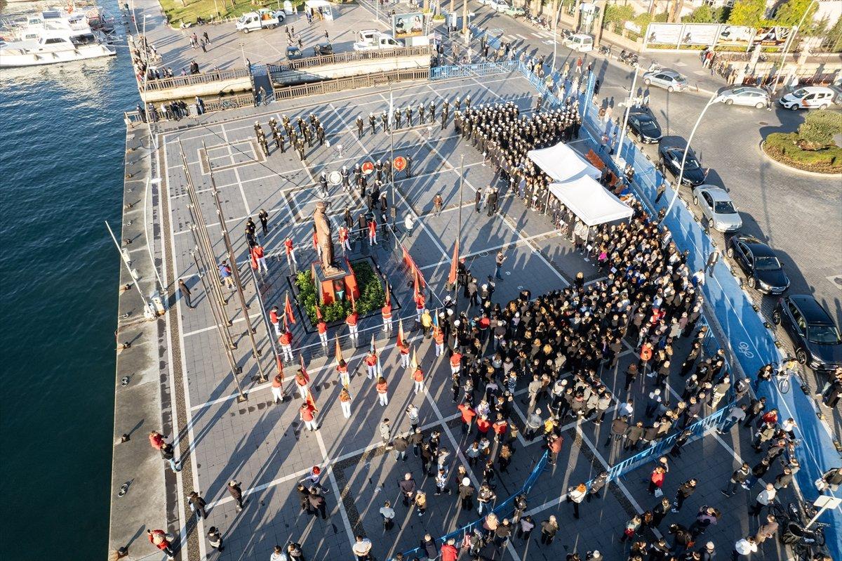 Marmaris'te yelkenciler Mustafa Kemal Atatürk'ü deniz üstünde andı