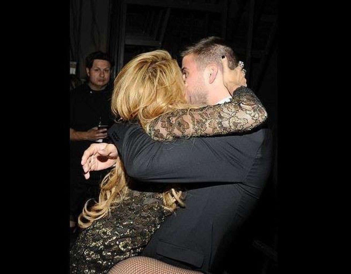 Shakira, çocukları alıp Miami'ye gidiyor