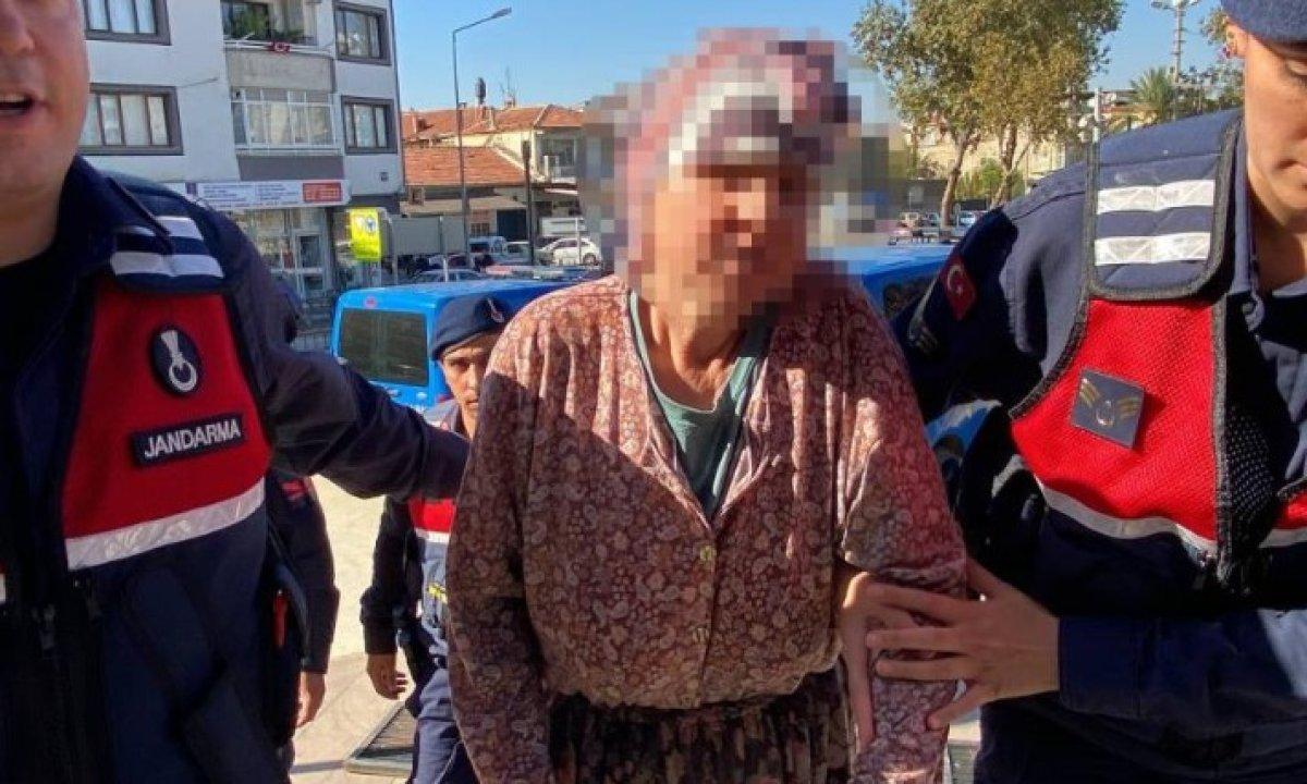 İzmir'de babasını darbederek öldüren kadın tutuklandı