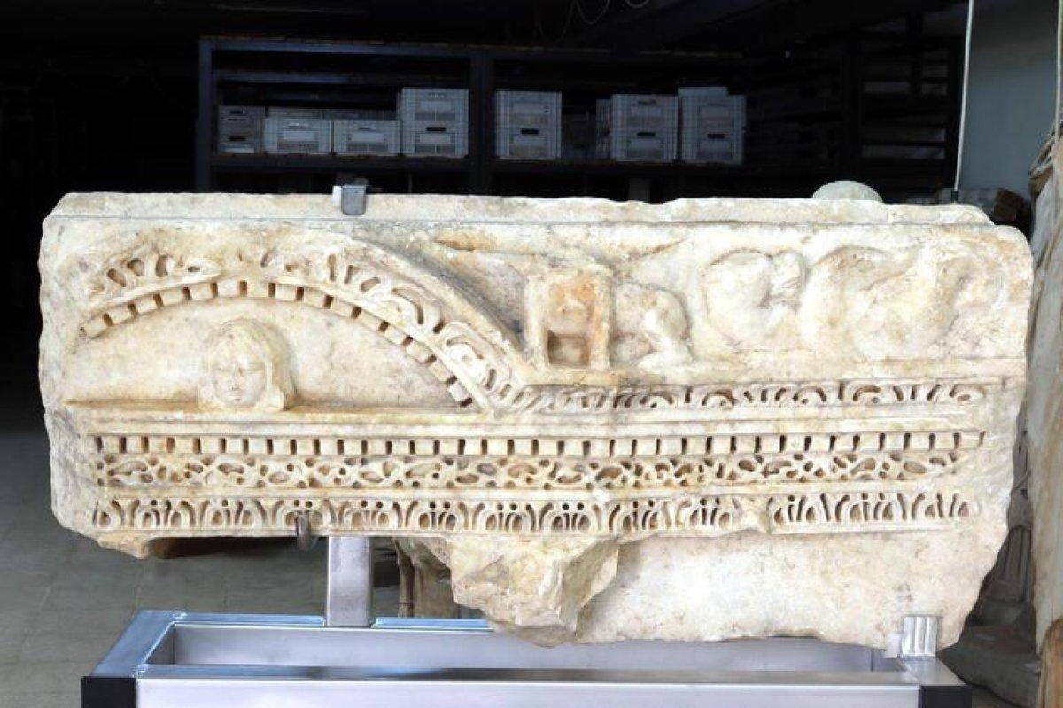 Roma İmparatoru Verus'un bronz heykeli ABD'den Türkiye'ye iade edildi