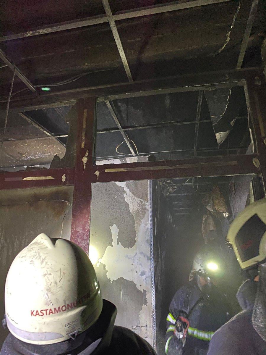 Kastamonu’da alkollü şahıs, pansiyonu yaktı