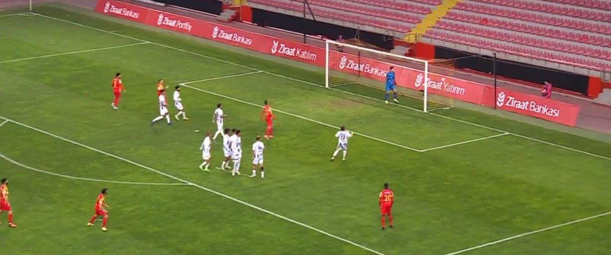 Kayserisporlu Emrah Başsan'dan klas frikik golü