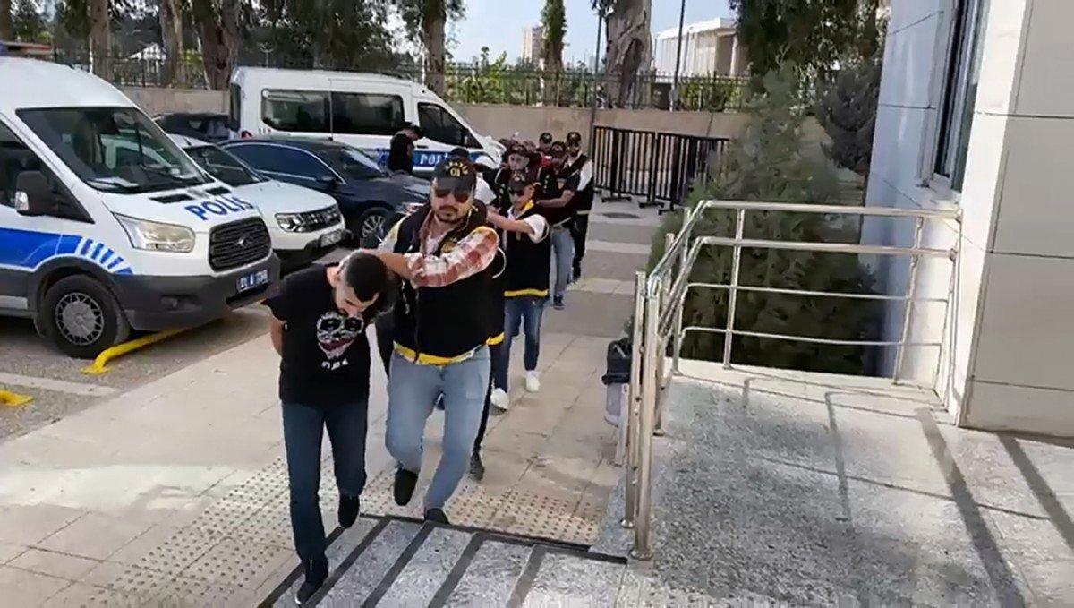 Adana’da sokak ortasında çatışma