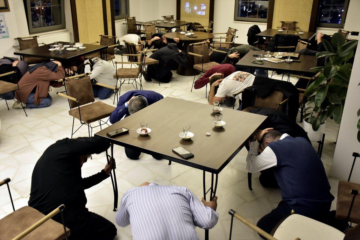 Ülke genelinde 'çök-kapan-tutun' tatbikatı