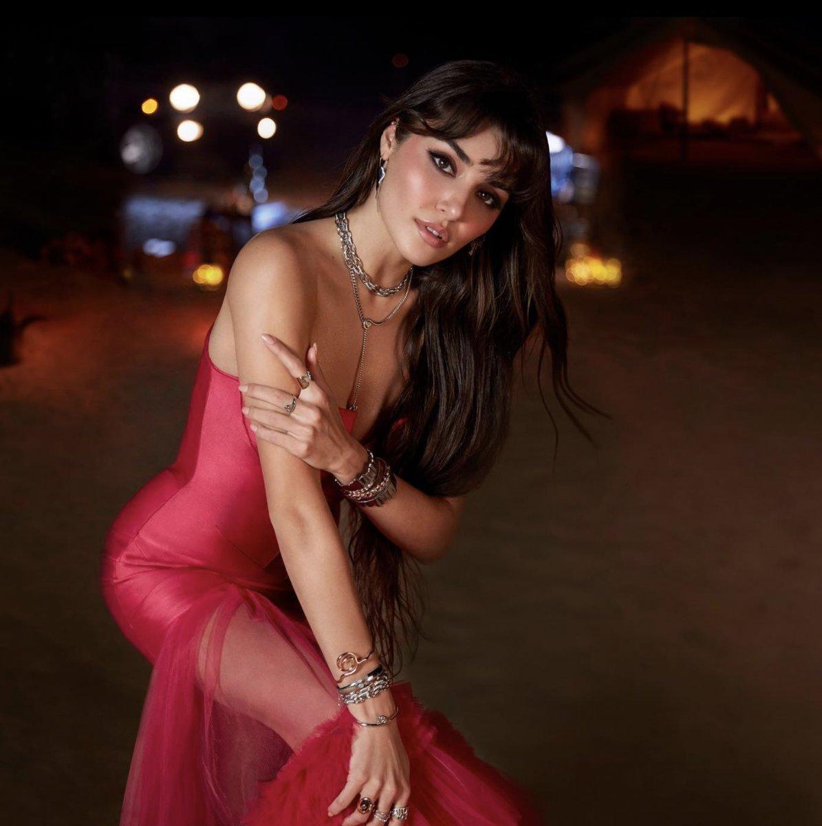 Hande Erçel'den 'Kerem Bürsin ile barıştılar' iddialarına yanıt