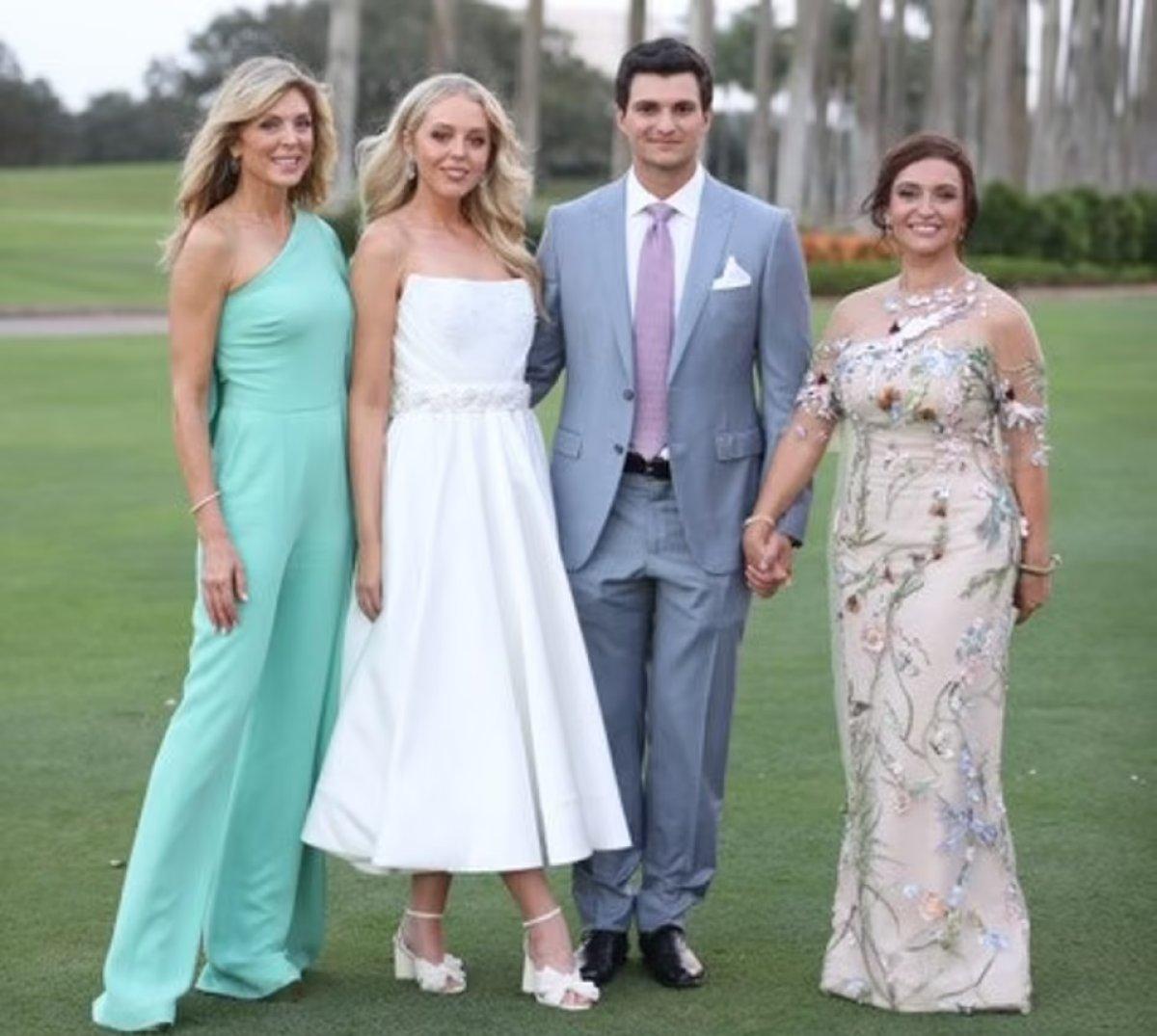 Donald Trump, eski eşi Marla Maples ile poz verdi