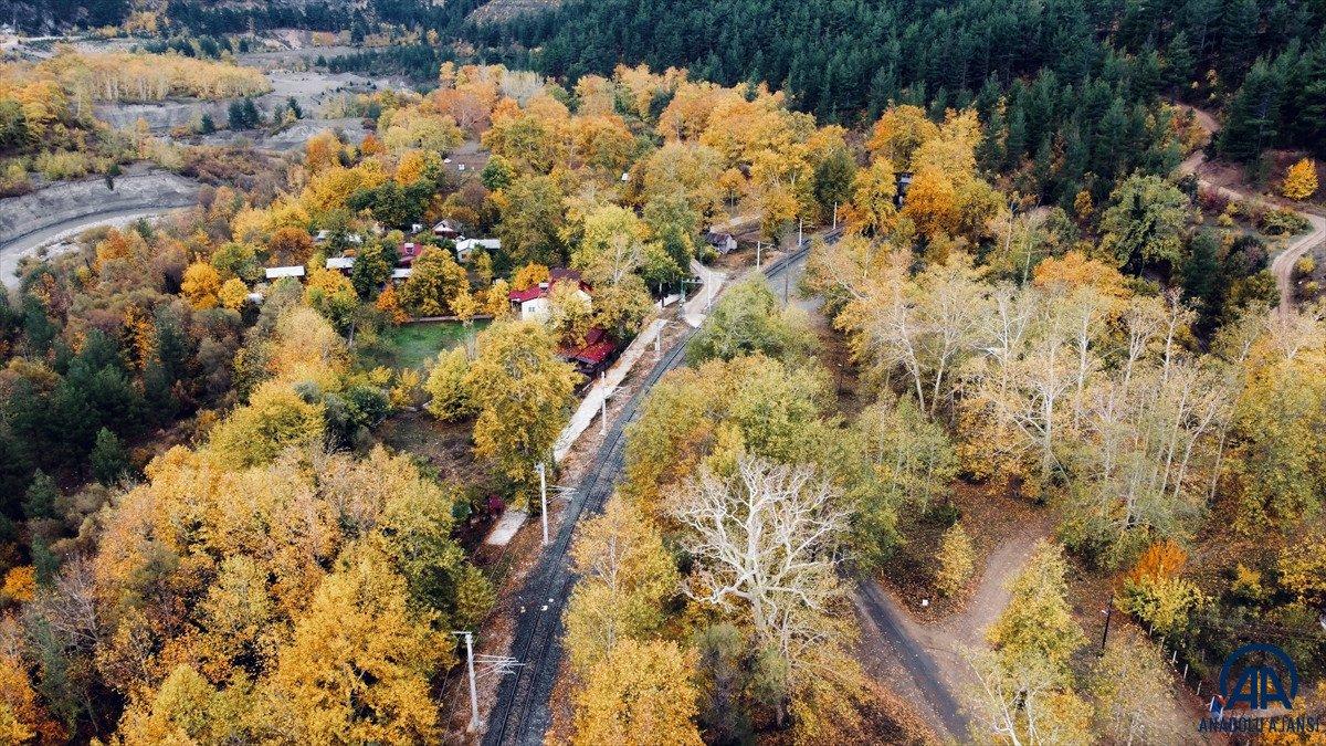 Adana'daki Belemedik Tabiat Parkı'ndan sonbahar manzaraları