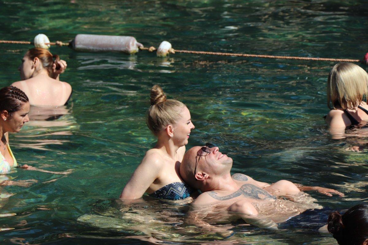 Denizli'ye kilometrelerce mesafeden gelip şifalanıyorlar