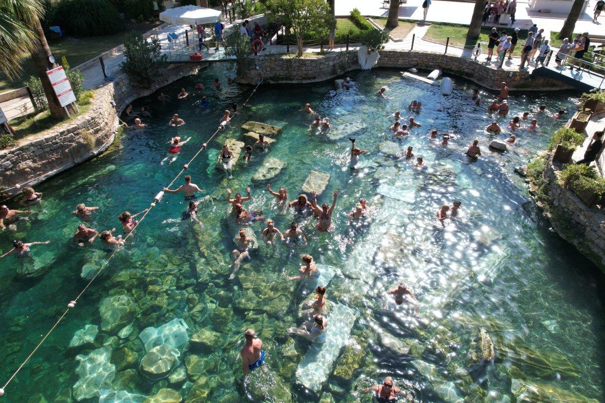 Denizli'ye kilometrelerce mesafeden gelip şifalanıyorlar