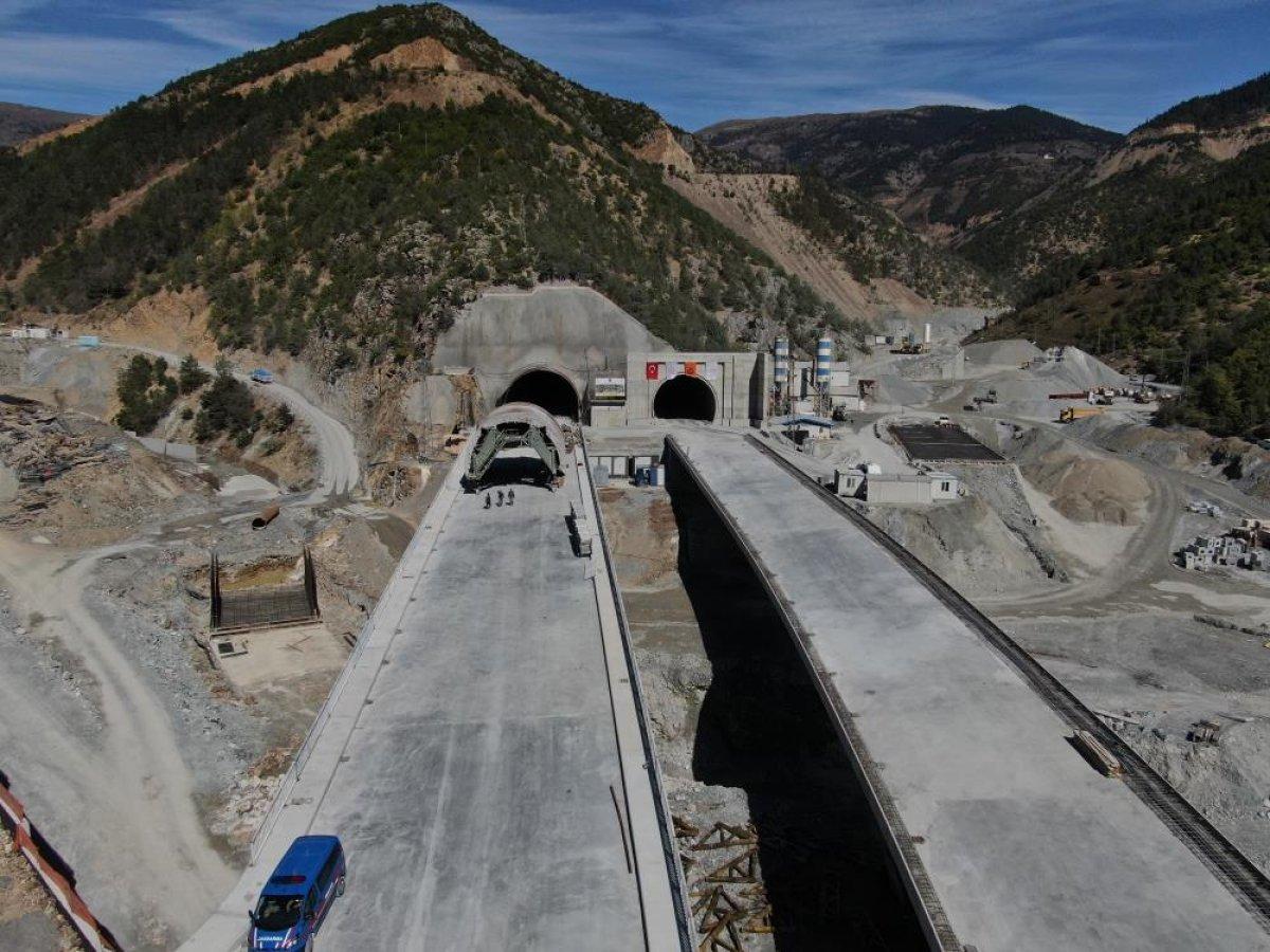 Yeni Zigana Tüneli nisan ayında hizmette