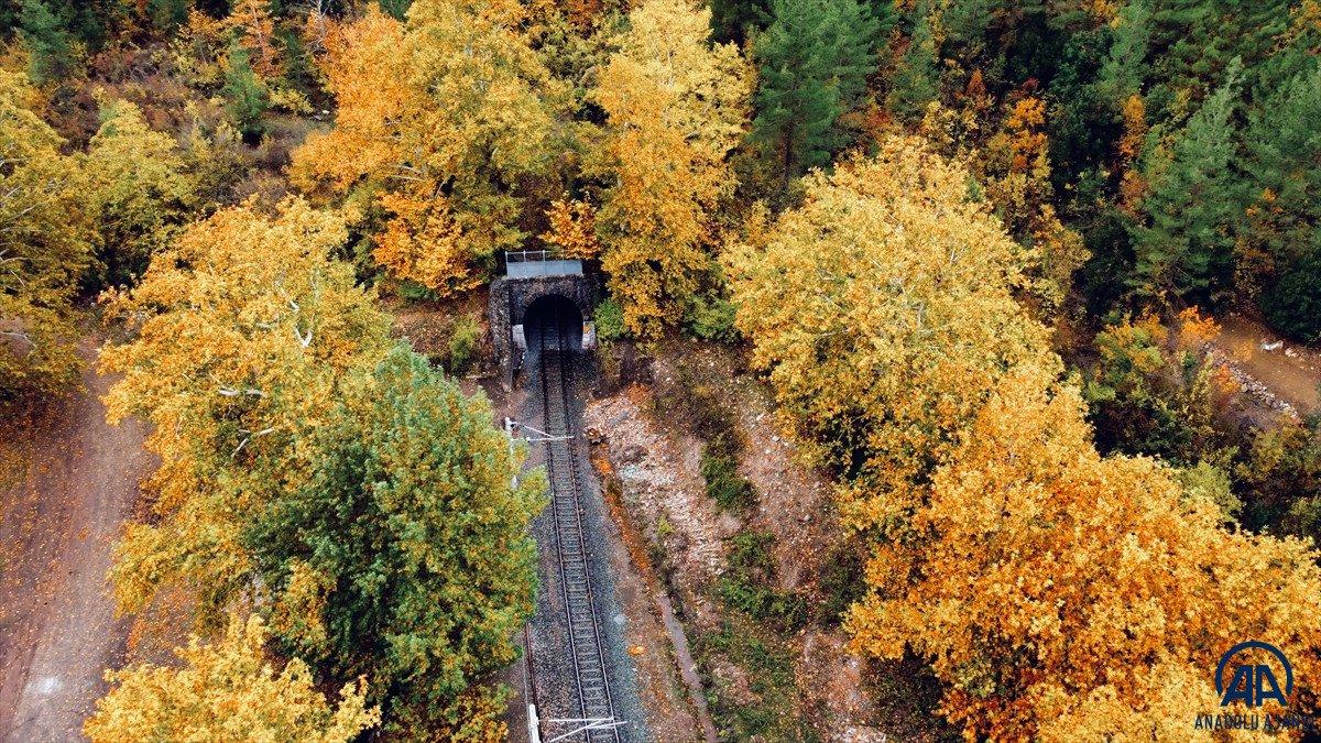 Adana'daki Belemedik Tabiat Parkı'ndan sonbahar manzaraları
