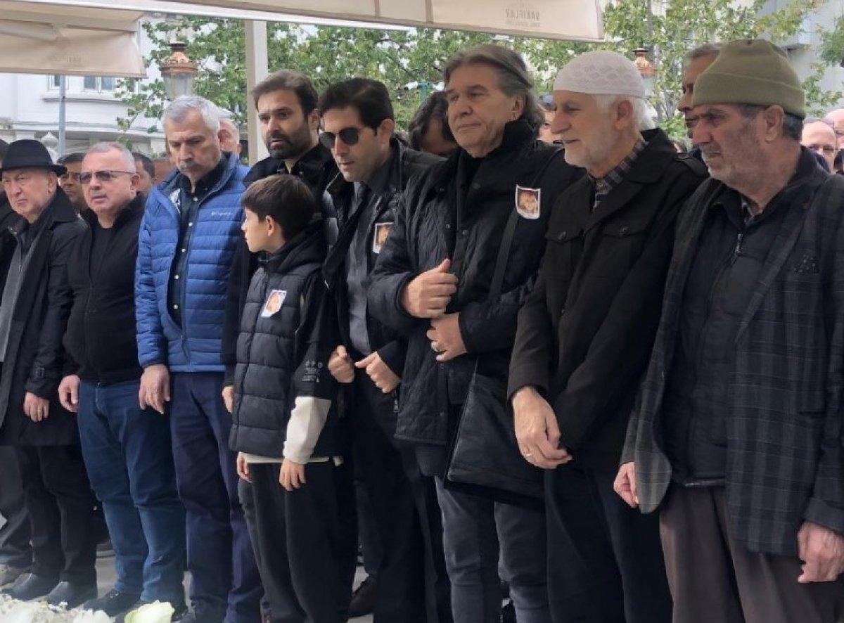 Denizde kaybolan iş kadını Dilek Ertek için gıyabi cenaze namazı kılındı