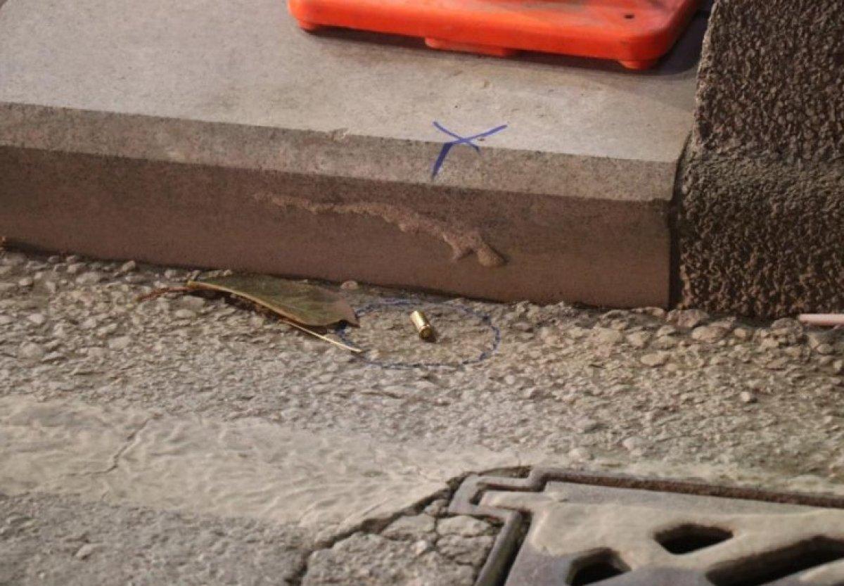 Sakarya'da bir kişi sokakta karşılaştığı husumetlisini ayağından vurdu