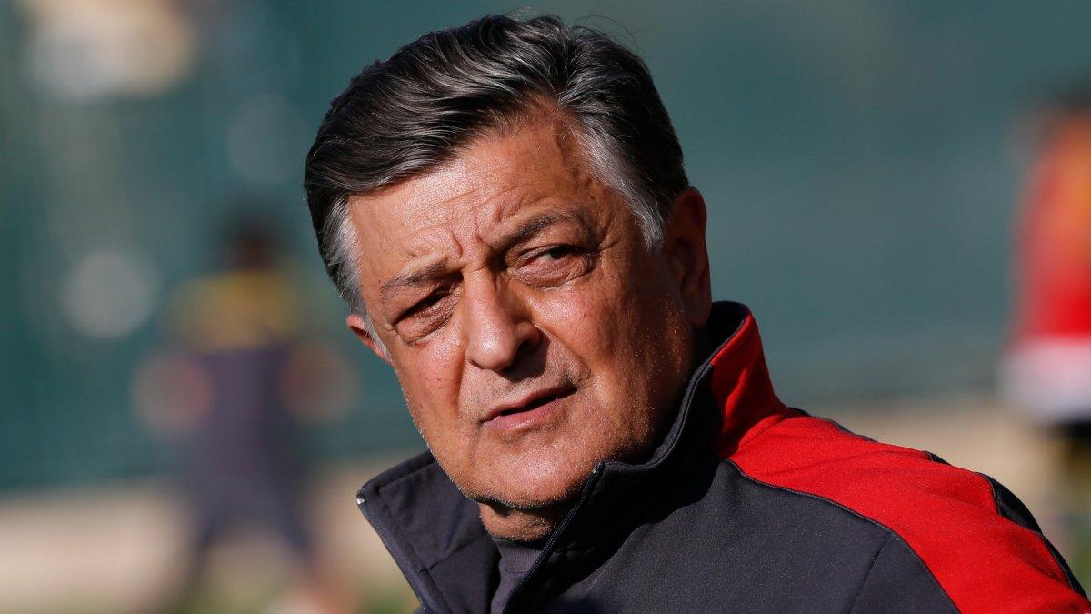 Yılmaz Vural: Maçlardan önce İstiklal Marşı okunmasın