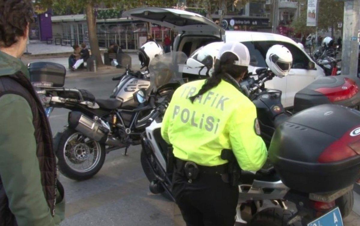 Kadıköy’de scooter denetimde ceza yiyen sürücüden gazetecilere tepki