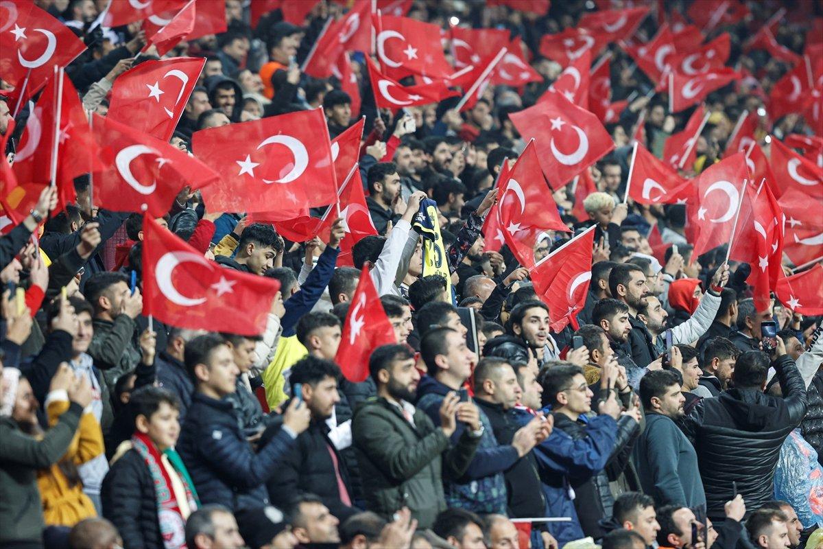 Diyarbakır'da ilk Milli maç heyecanı