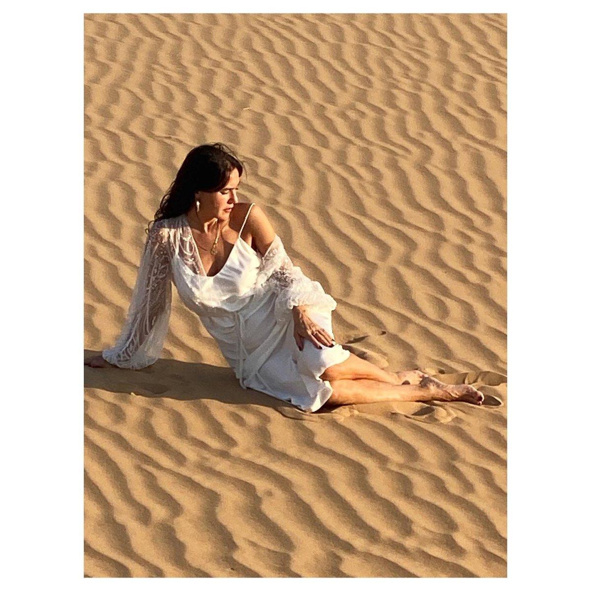 Şevval Sam çöle düştü