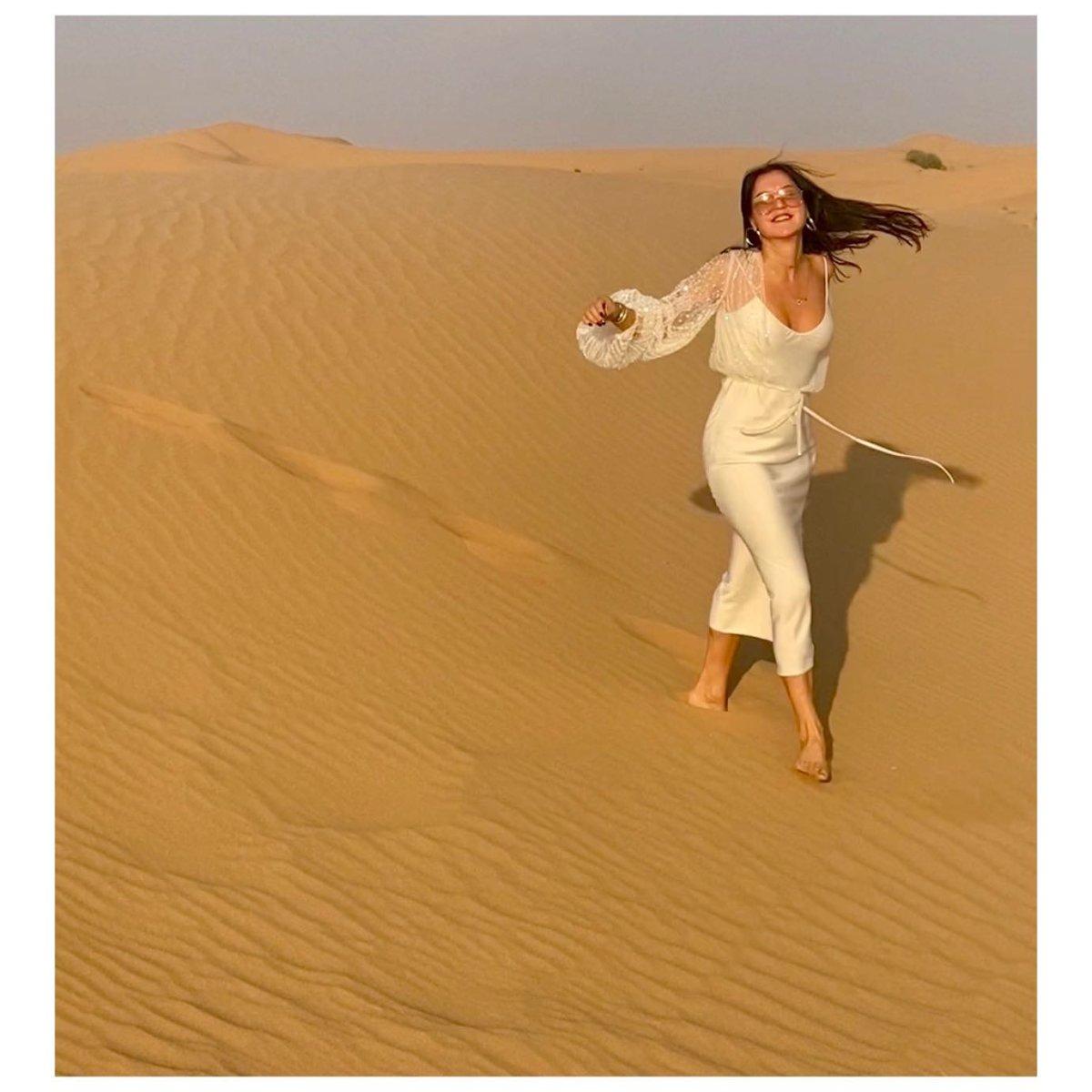 Şevval Sam çöle düştü