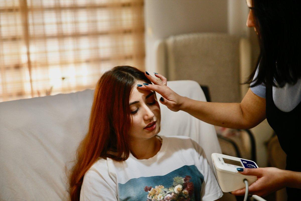 Eskişehir'de, anneannesinin aldığı kask hayatını kurtardı