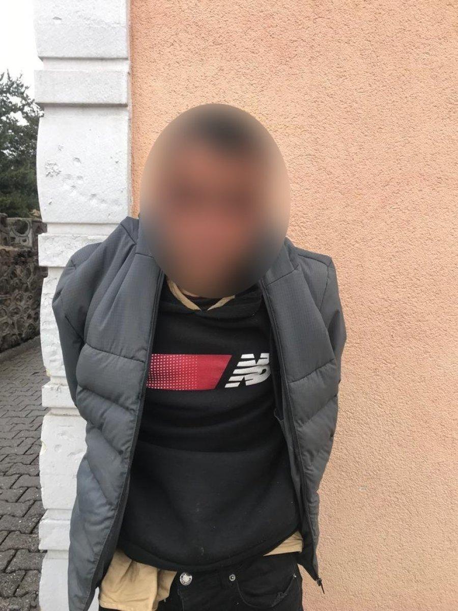 Süleyman Soylu: 2 teröristten biri ölü ele geçirildi