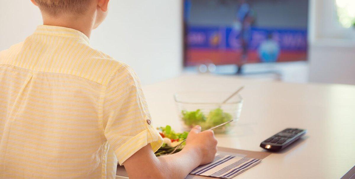 'İzlemeden yemek yiyemem' diyenler! Zararını duyan vazgeçiyor...