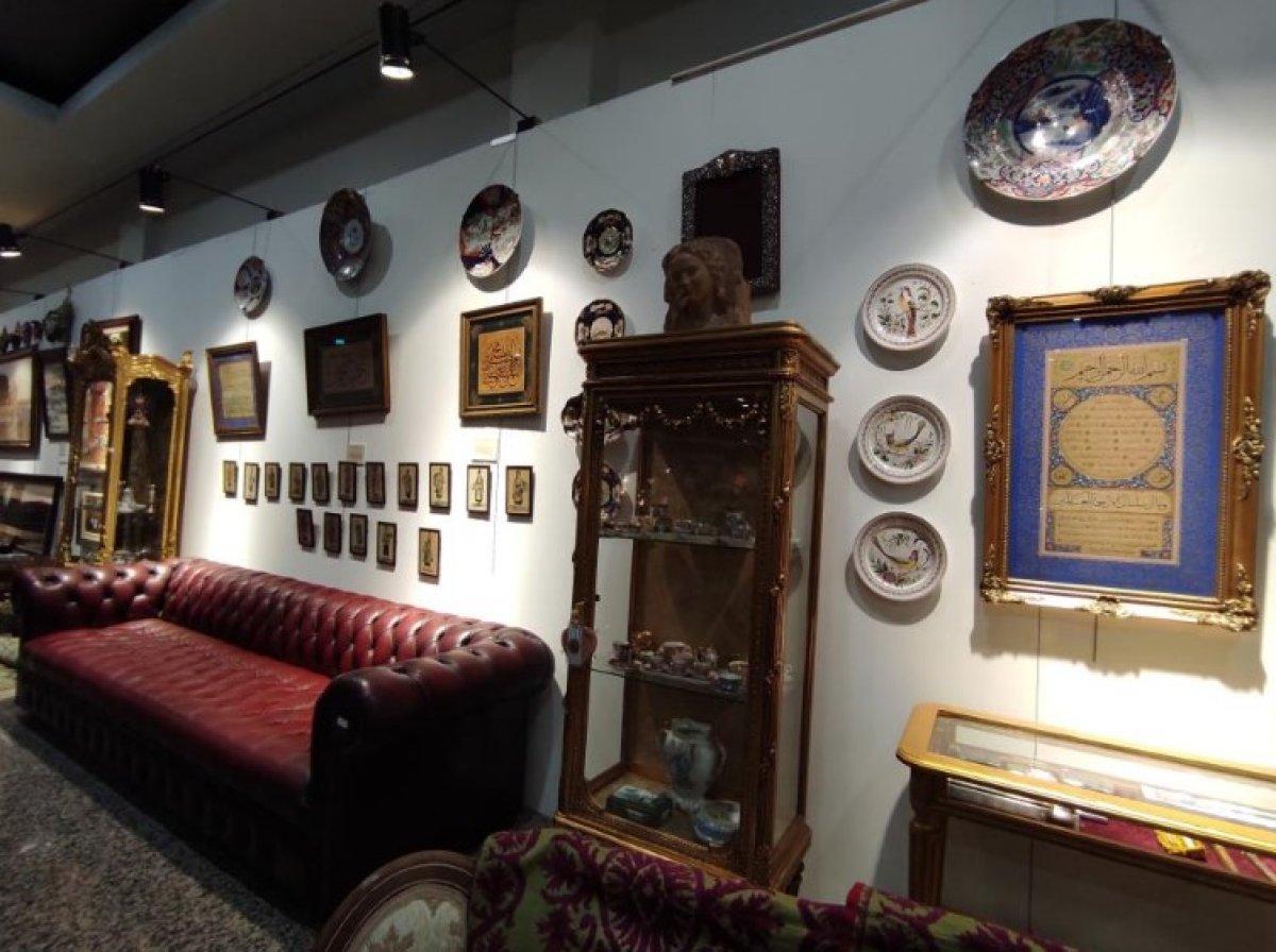 İstanbul'da Osmanlı dönemine ait antikalar görücüye çıktı