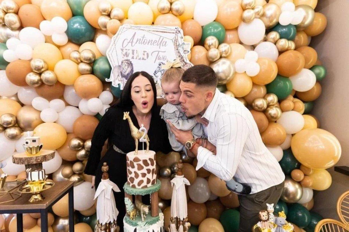 Dünya Kupası'na gidemeyen futbolcular tatilde