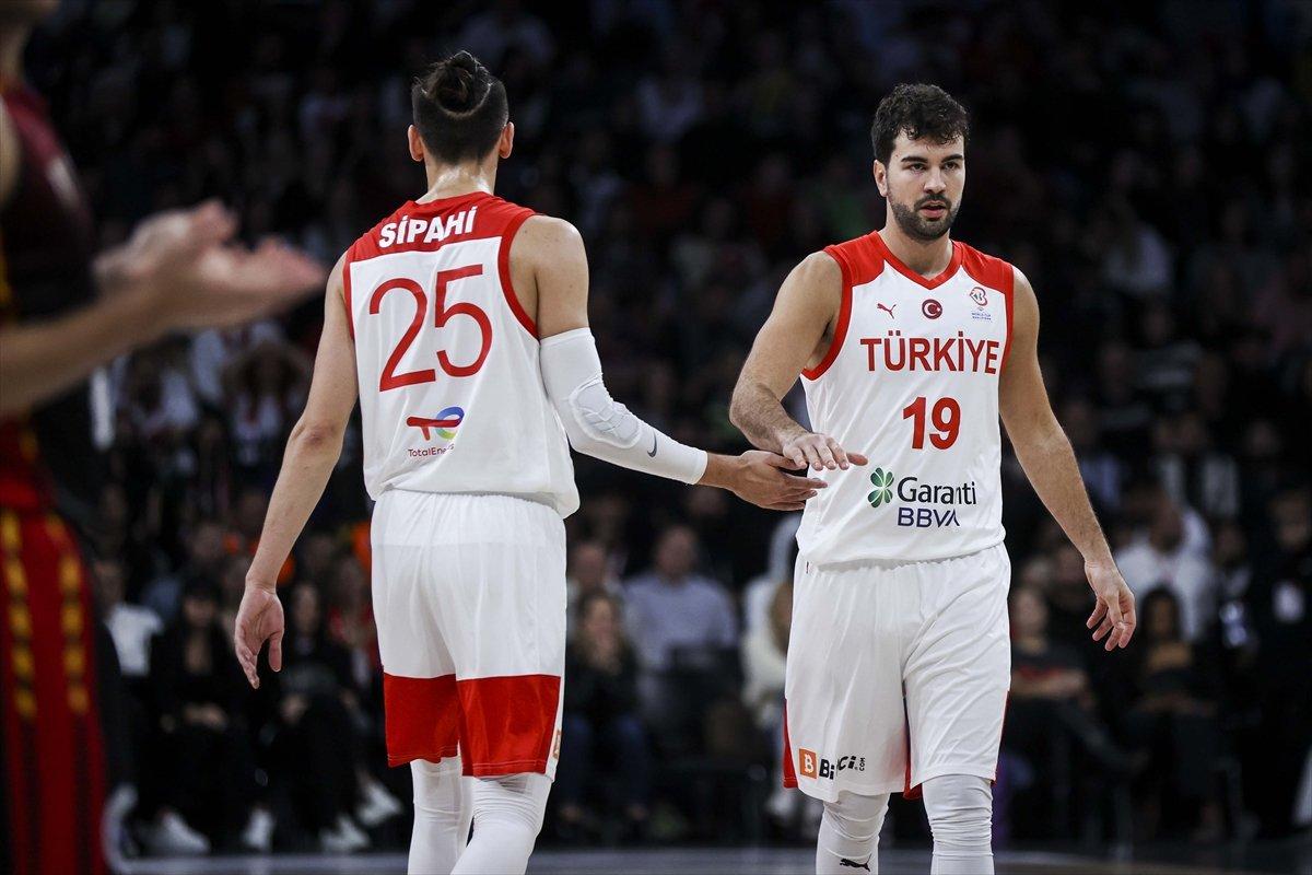12 Dev Adam, FIBA dünya sıralamasındaki yerini korudu