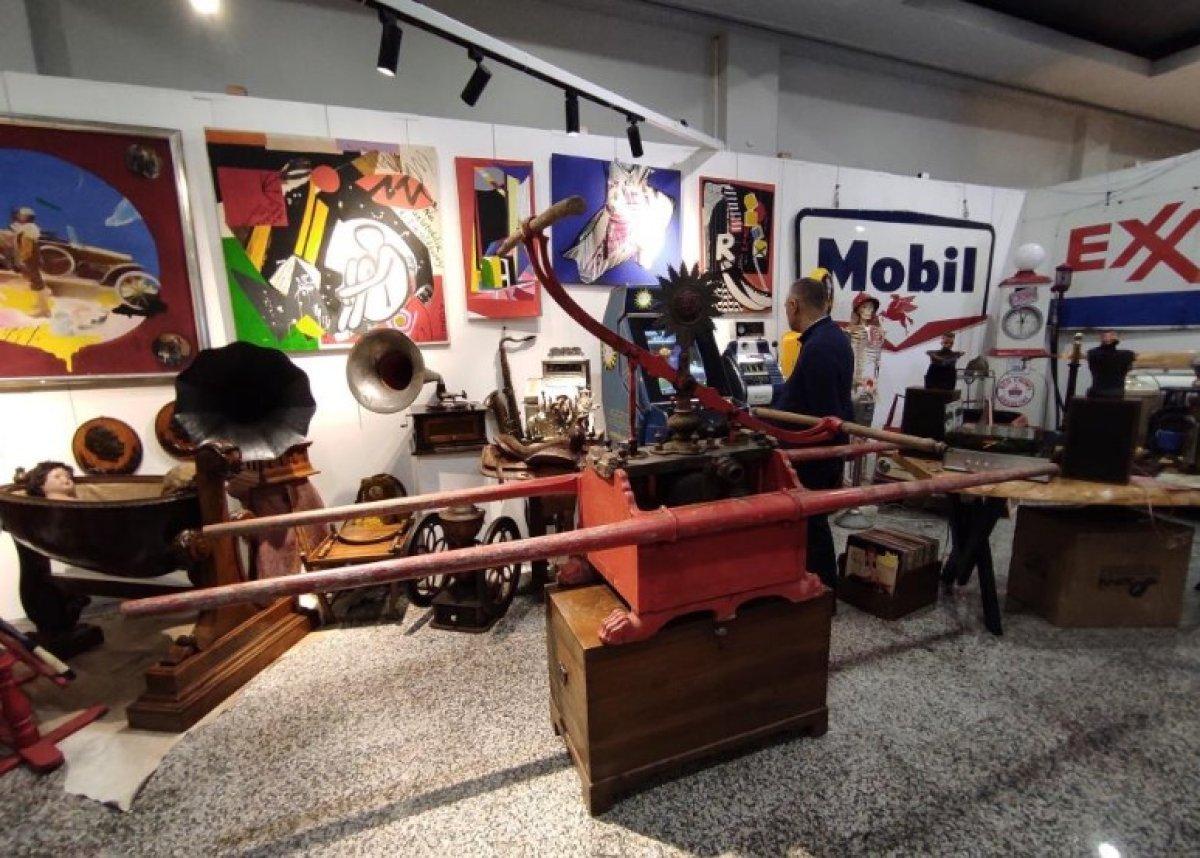 İstanbul'da Osmanlı dönemine ait antikalar görücüye çıktı