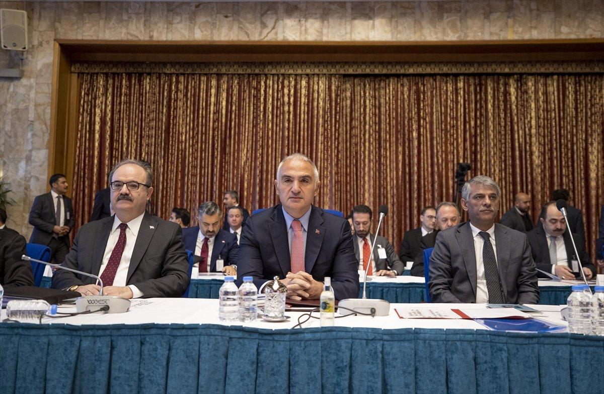 Mehmet Nuri Ersoy, bütçe komisyonunda soru ve eleştirileri yanıtladı