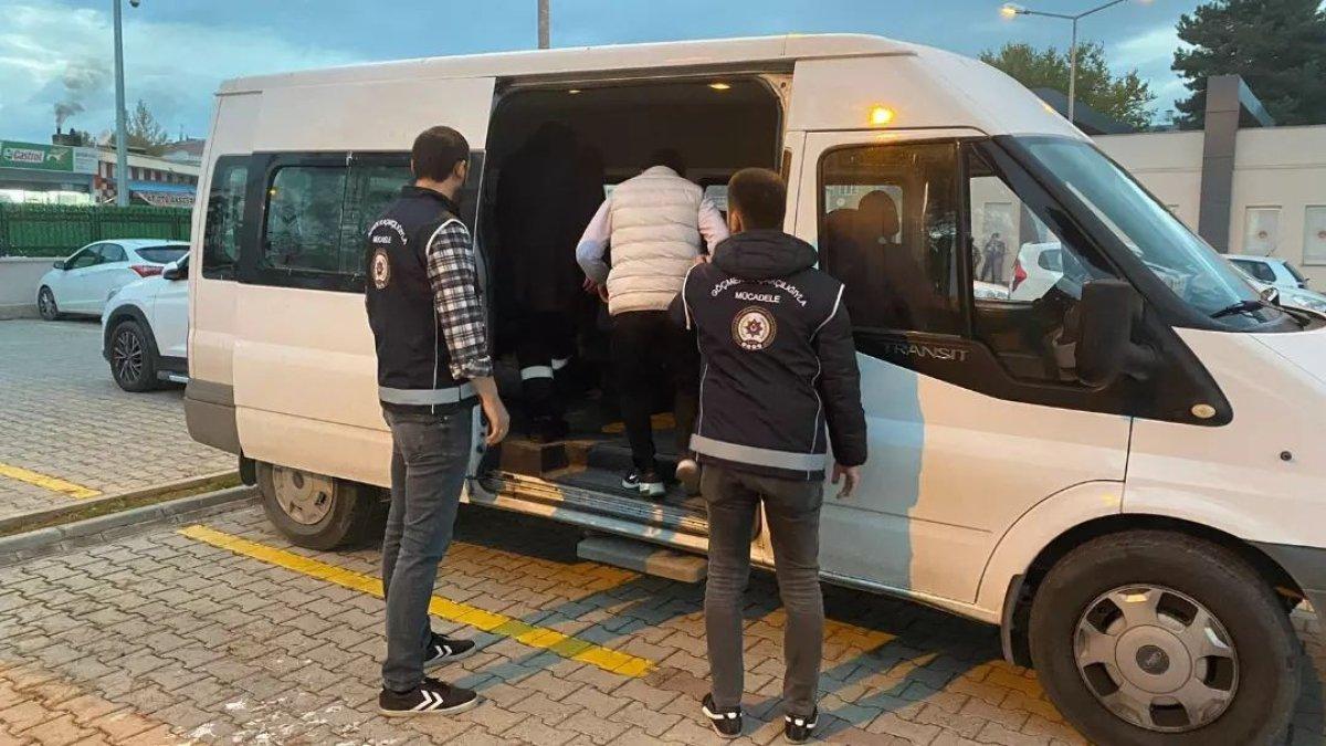 Erzincan’da göçmen kaçakçılığı yapan 5 şahıs tutuklandı