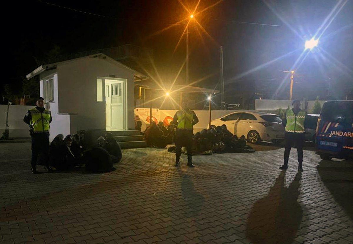 Göçmen kaçakçısı 10 kişi tutuklandı