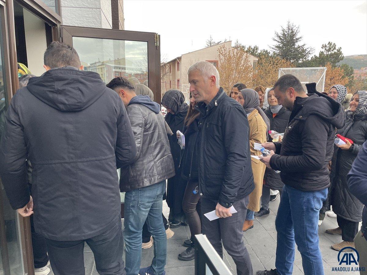 Öğretmenlik Kariyer Basamakları Sınavı başladı