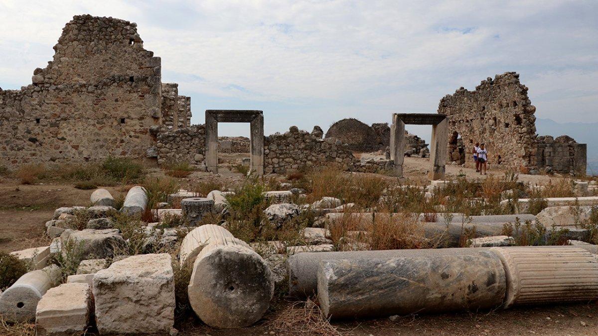 Muğla Tlos'ta tarihe ışık tutan kazı çalışmaları sürüyor