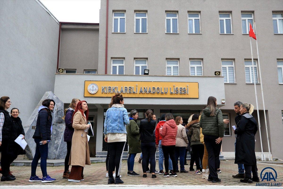 Öğretmenlik Kariyer Basamakları Sınavı başladı