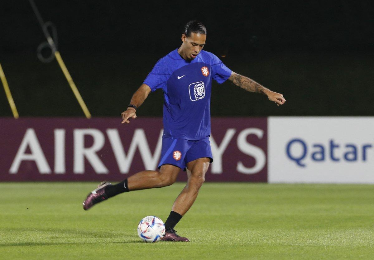 Virgil van Dijk, Hollanda'yı Dünya Kupası'nda favori göstermedi