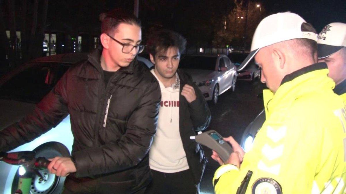 Kadıköy'de skuter denetimine takılan genç alkollü çıktı
