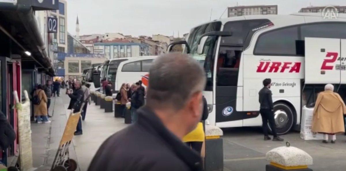 İstanbul'da ara tatil dönüşü yaşanan yoğunluk sürüyor