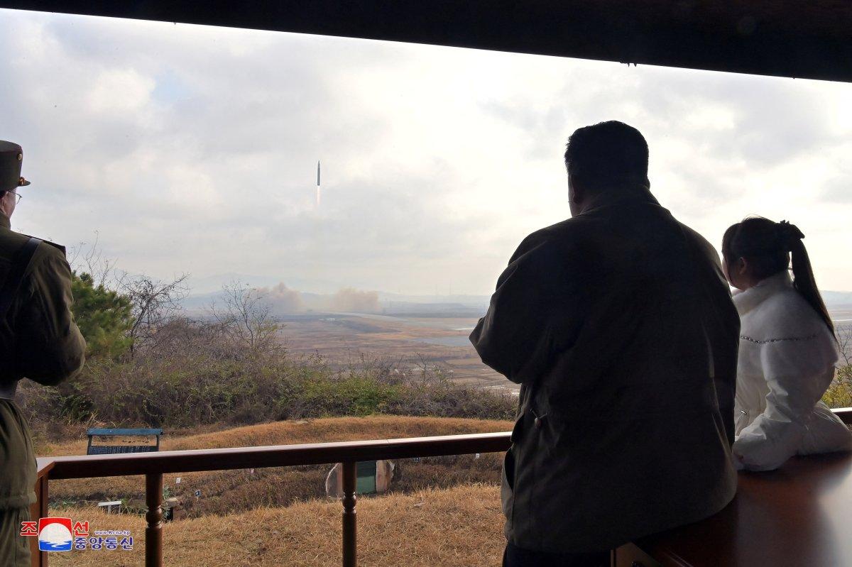Kuzey Kore lideri Kim Jong-un: Kıtalararası balistik füze denemesi yaptık