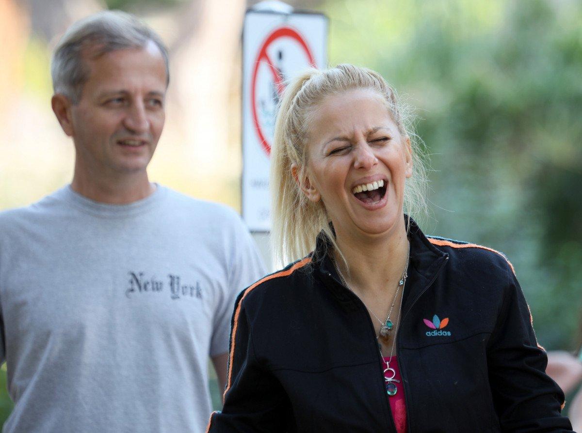 Antalya'da kadınlar, kahkaha yogası etkinliğinde buluştu