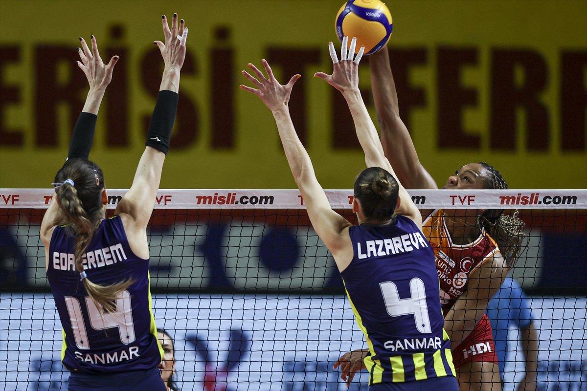 File derbisinde kazanan Fenerbahçe