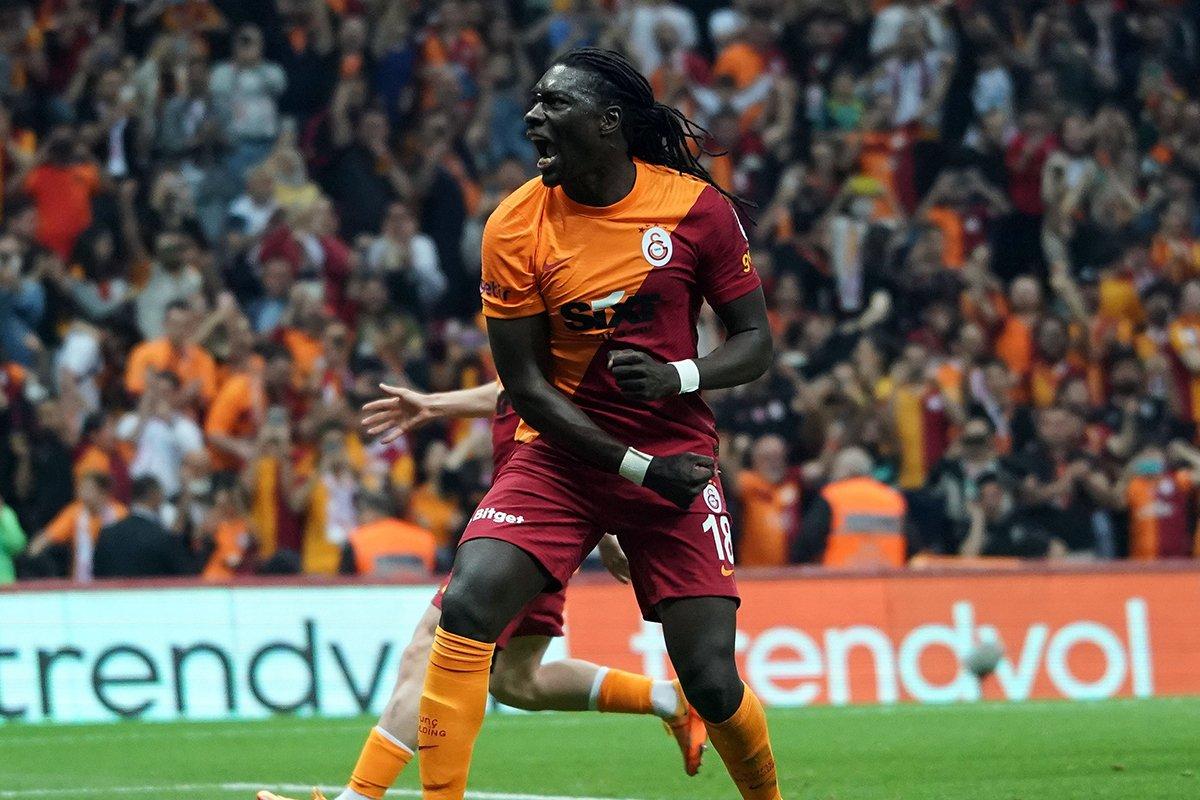 Adana Demirspor, Bafetimbi Gomis'i istiyor