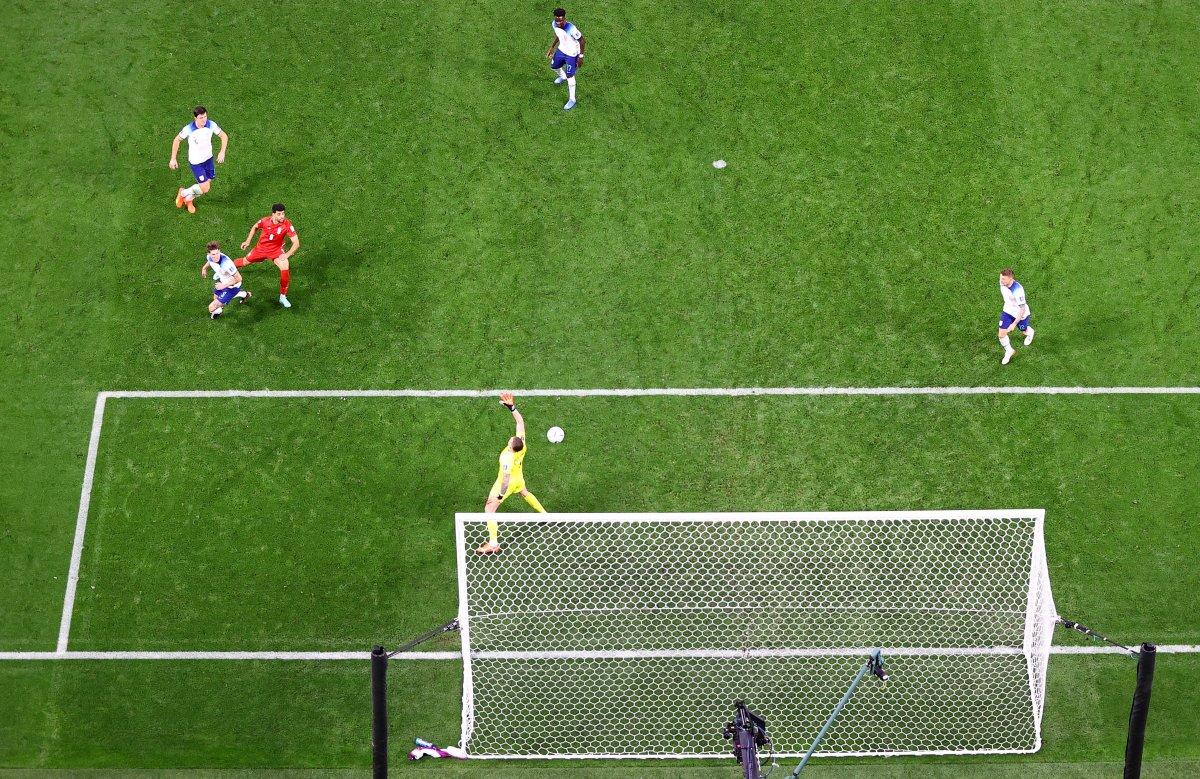 İngiltere, İran'ı farklı geçti