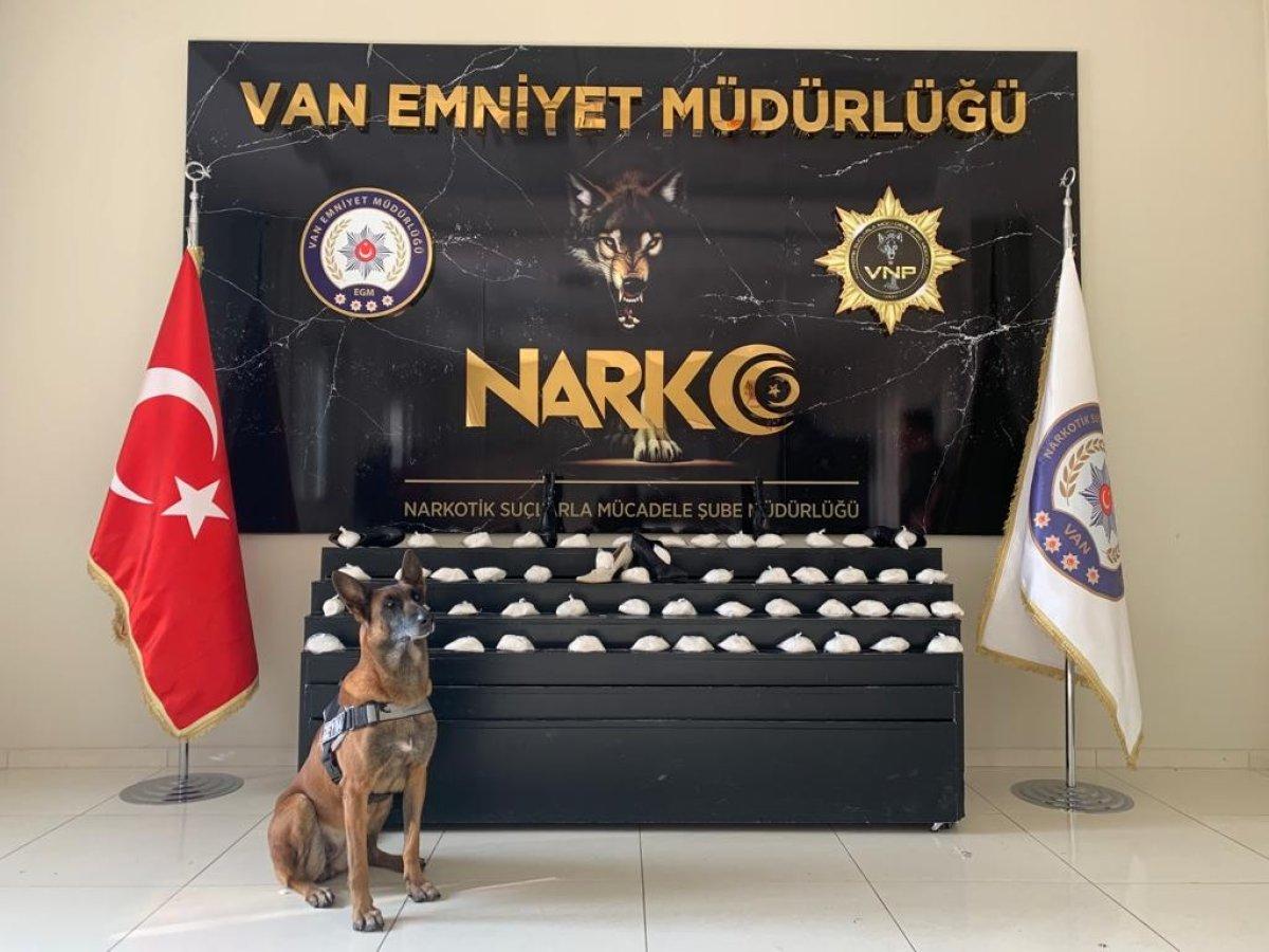 Van’da, 32 kilogram uyuşturucu ele geçirildi 