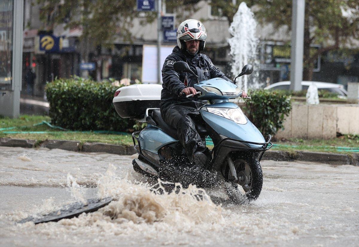 İzmir yağmur