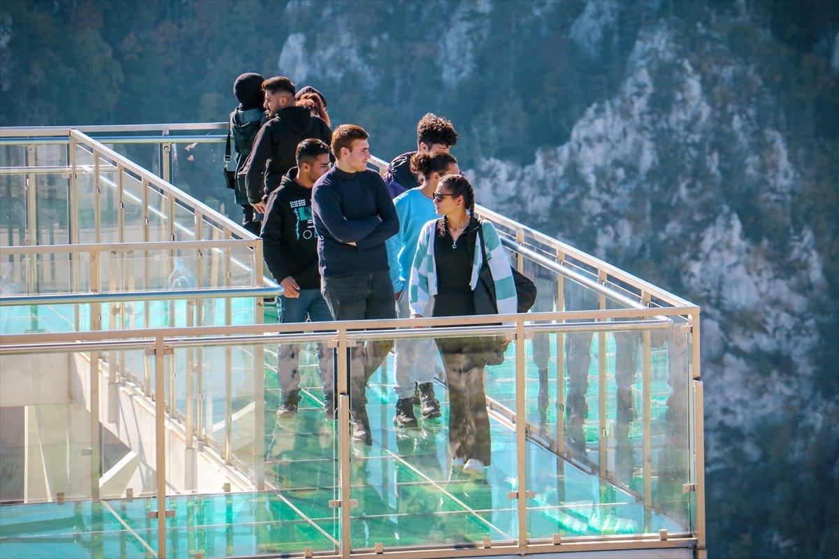 Kastamonu'daki cam terasa yoğun ilgi