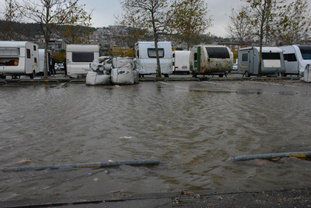 Kocaeli'de lodos şiddetini artırdı