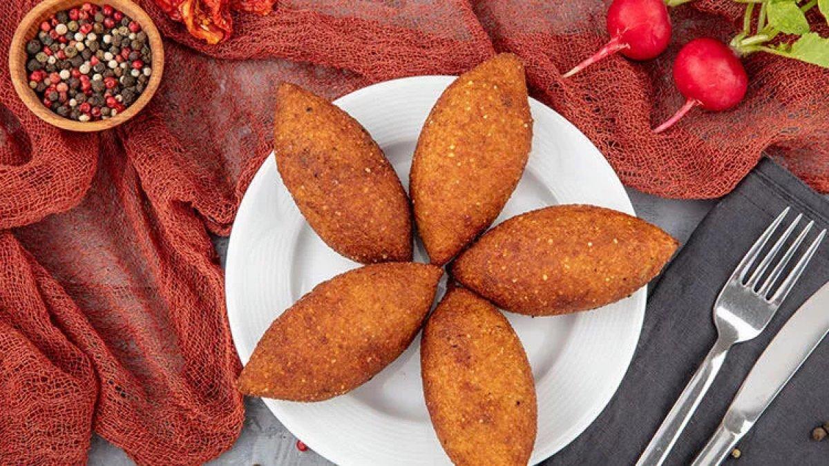 En Hamarat Benim içli köfte tarifi! İçli köfte nasıl yapılır? Malzemeleri, yapılışı ve püf noktaları